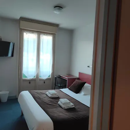 Au Val Doré Hotel 2*