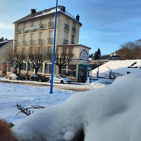 Отель Au Val Dore Ла-Бурбуль