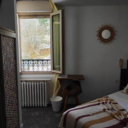 Otel Au Val Dore La Bourboule