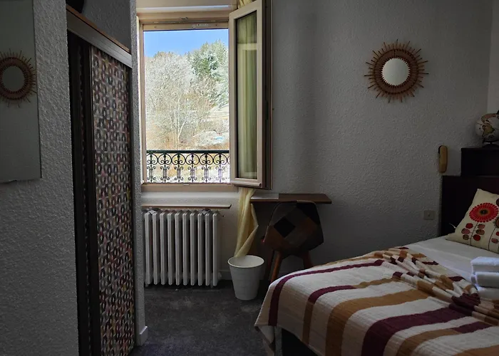 Au Val Dore Отель Ла-Бурбуль