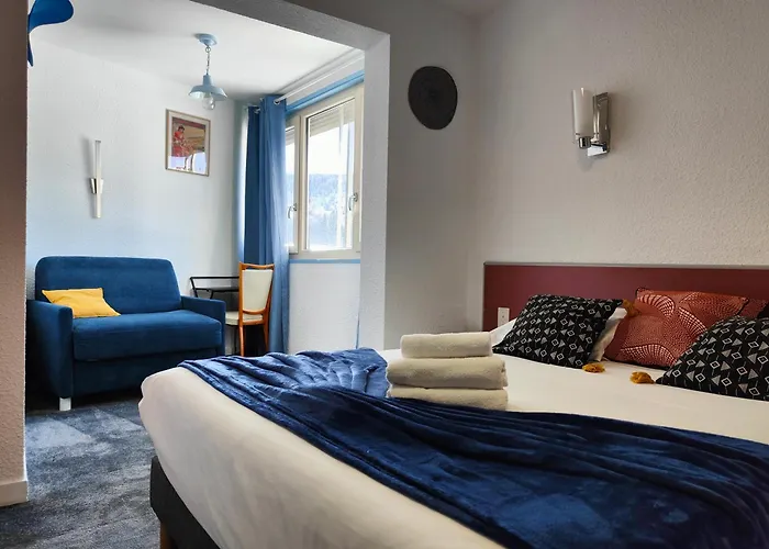 Au Val Dore 2* Ла-Бурбуль